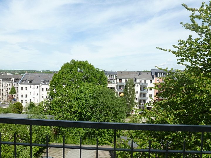 . . . DACHGESCHOSS, AUFZUG, BALKON, STELLPLATZ . . . - Photo 4