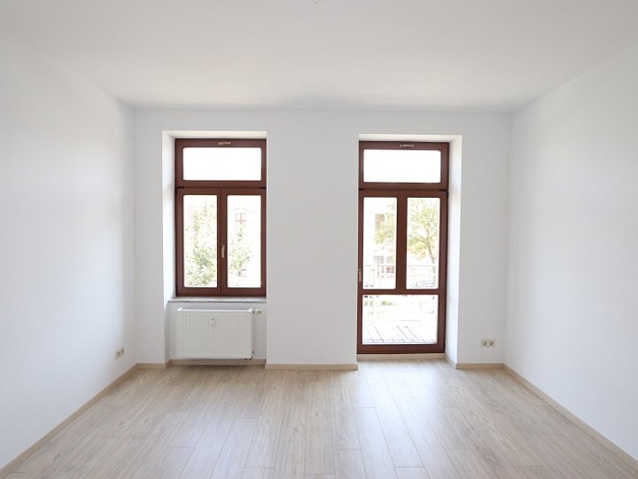 EINBAUKÜCHE, SCHLOßTEICHNÄHE, SÜDBALKON, WANNE, AUFZUG ... - Photo 1