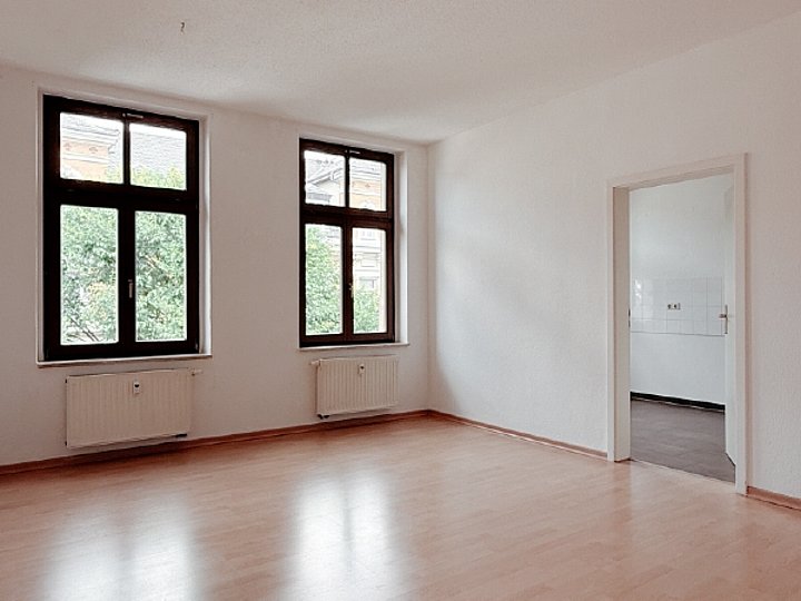 Wohnen am Schlossteich: Helle 77 m² mit sonnigem Südbalkon - Photo 1