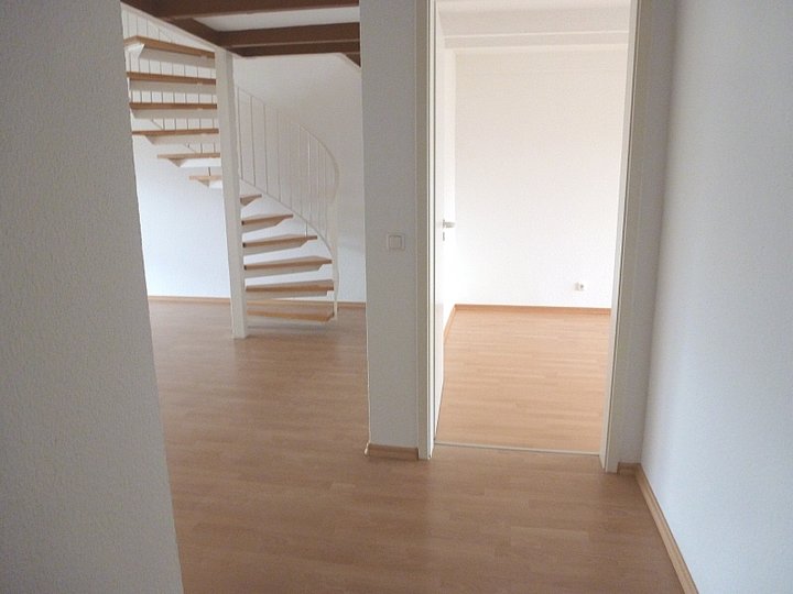 Blick Richtung Wohn- und Kinderzimmer Blick Richtung Wohn- und Kinderzimmer
