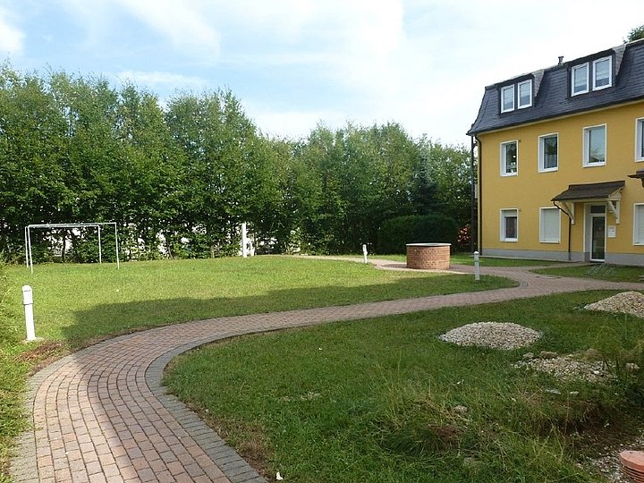 Blick in die gepflegte Wohnanlage