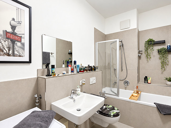Zentral, komfortabel, gut angebunden – Wohnung mit Balkon - Foto 5