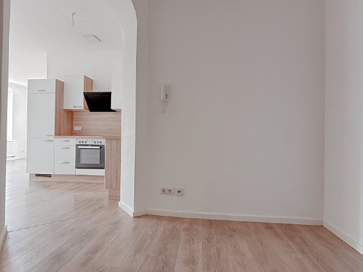 2-Raum-Wohnung mieten mit EBK und STELLPLATZ im ZENTRUM - Foto 2