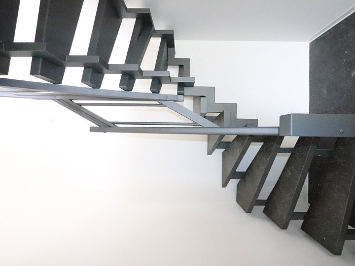 Maisonette-Treppe 2