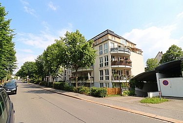 Straßenansicht