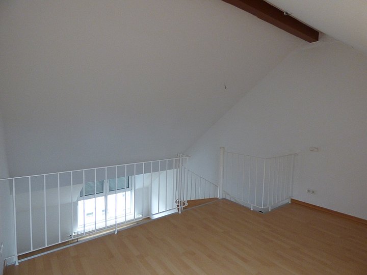 Galerie und Blick zum Wohnzimmer Galerie und Blick zum Wohnzimmer