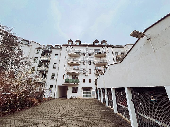 Hinterhaus Hinterhaus