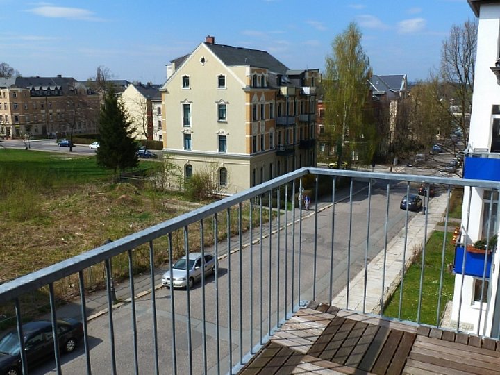 Beipsiel Balkon Straßenseitig