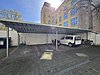 Carport im Innenhof