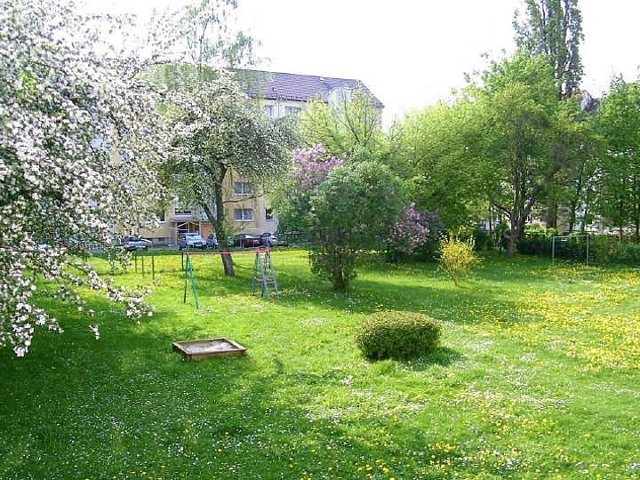 Großzügiger idyllischer Garten Großzügiger idyllischer Garten